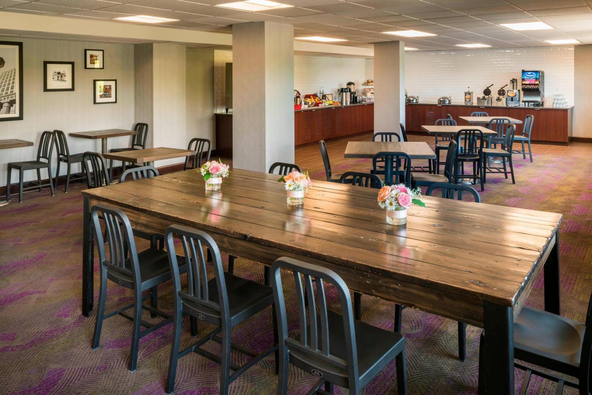 Four Points By Sheraton Boston Logan Airport Ревир Экстерьер фото