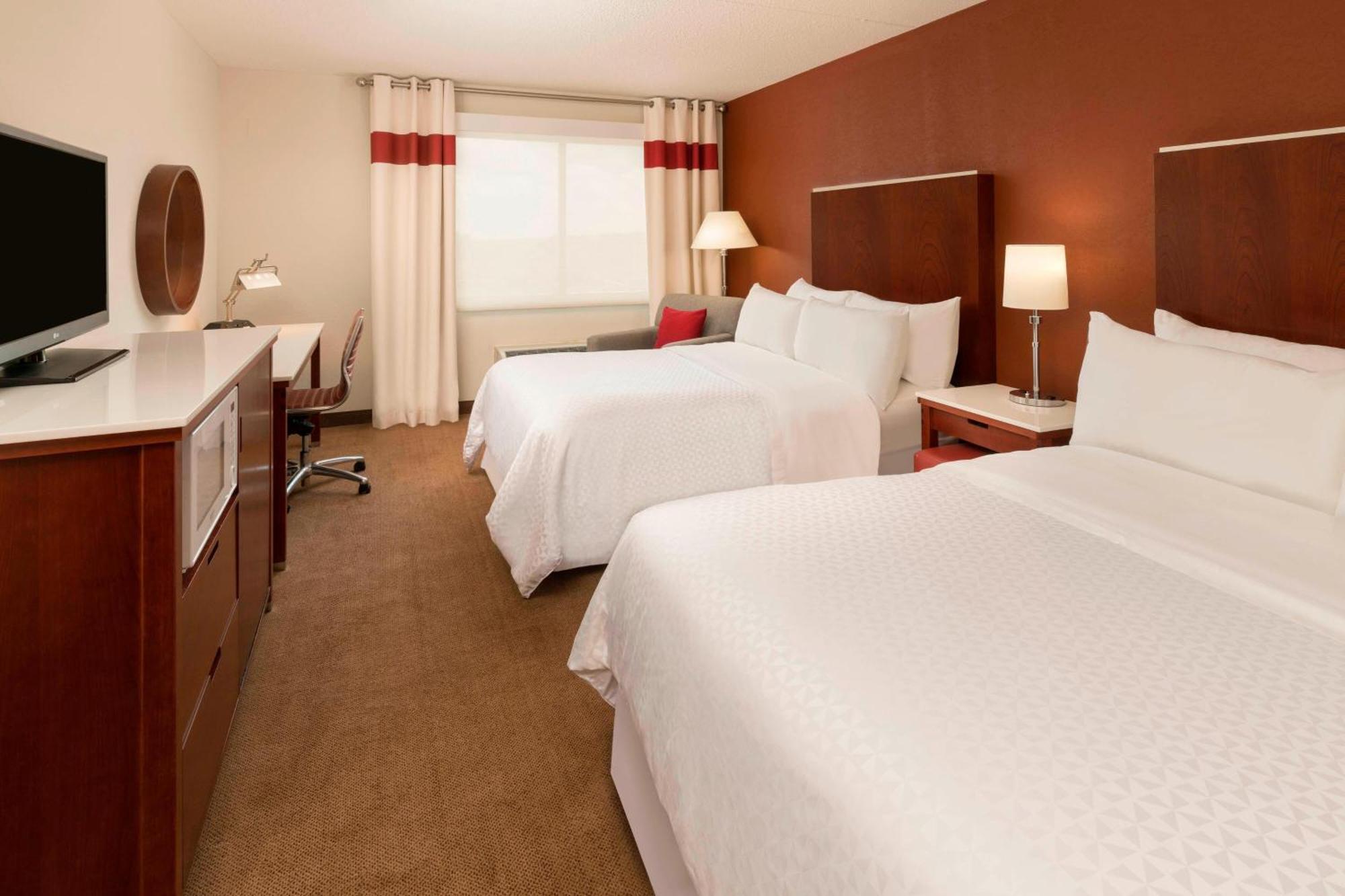 Four Points By Sheraton Boston Logan Airport Ревир Экстерьер фото